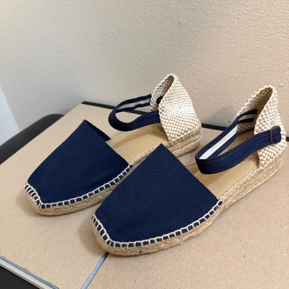 La Manual Alpargatera | Navy and Cream Espadrille Flats